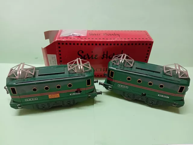 HORNBY HACHETTE Echelle O  Lot de 2 LOCOMOTIVE BB 8051 verte 2