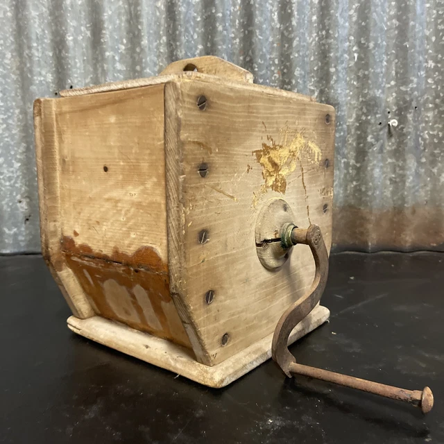 ANTIQUE WOODEN BUTTER Churn Vintage Collectible Display Farm Piece
