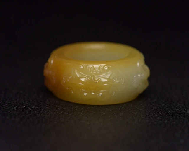 Chinese Natural Hetian Jade Handcarvede Exquisite Pattern Ring 13924