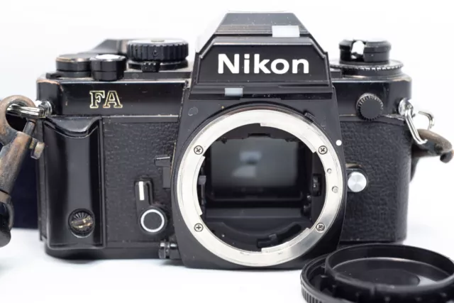 Reflex Argentique Expert NIKON FA 35mm Film SLR Camera + PILES/SANGLE/NOTICE 2
