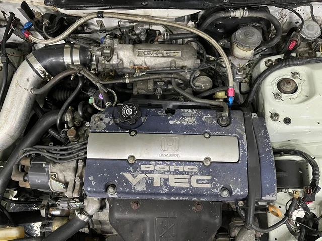 JDM Honda F20B DOHC VTEC Engine and 5 speed LSD Manual Transmission T2T4