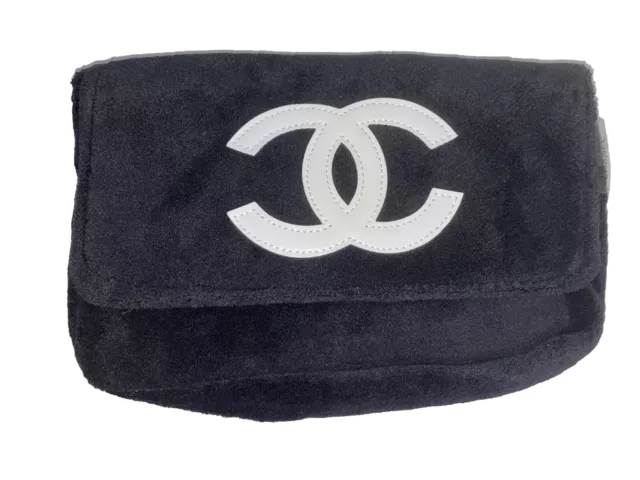 Elegant CHANEL Beauté Cosmetic Makeup Bag Pouch Logo Zipper White with  Stains