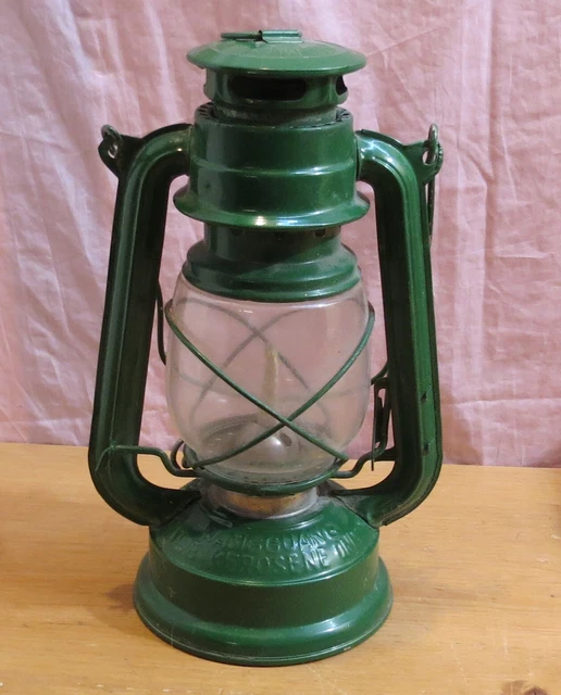 Vecchia Lampada Verde A Kerosene   [Cmc1]