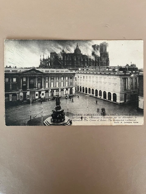 ANCIEN RARE BOITE Pilulier Poudrier Cathedrale De Reims Souvenir EUR 89