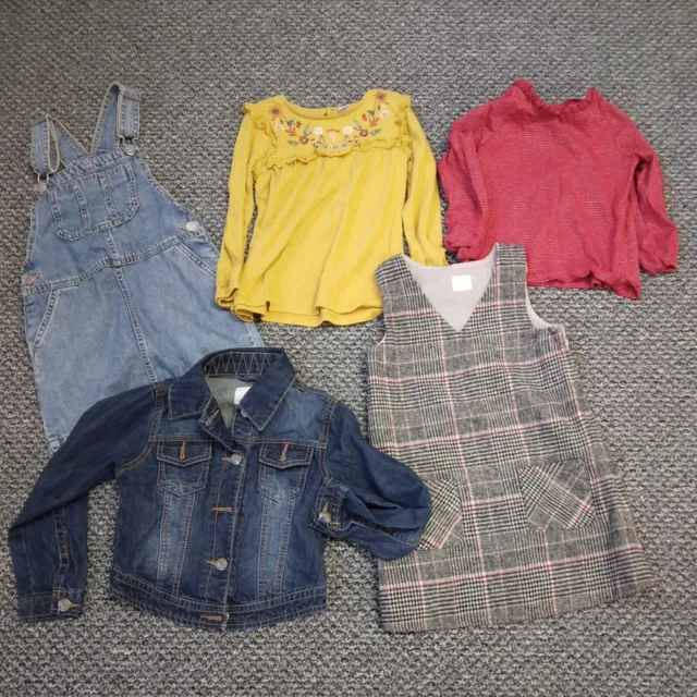 Children's Girls Clothing Job Lot Bundle Wholesale 30 Items - Age 4-8 - GB921
