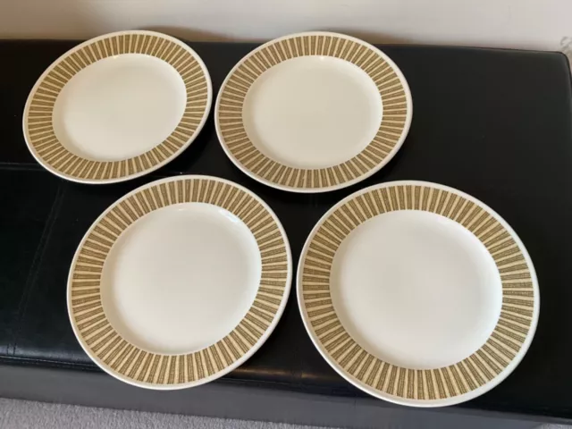 WEDGWOOD  of Etruria & Barlaston Sunray Dinner Plates x 4 Diameter 10.25 in VGC