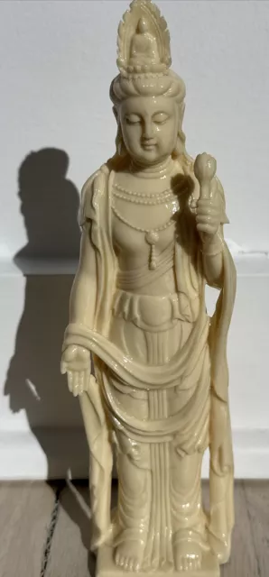 Cream White Color Kuan Yin Guanyin Kwan yim Goddess Mercy Resin plastic Statue