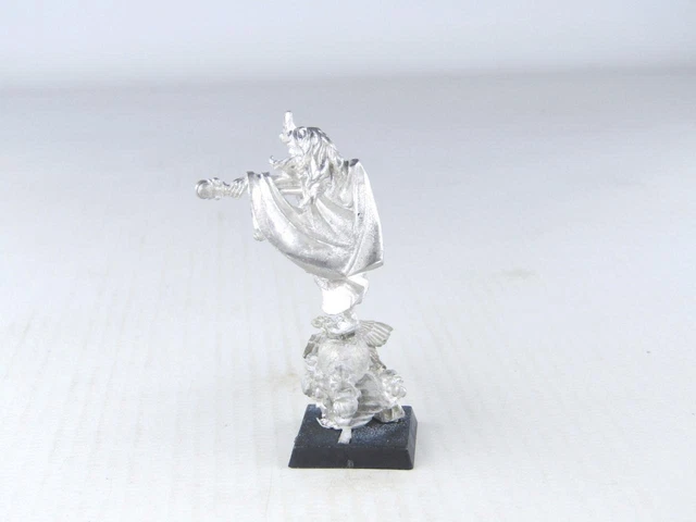 Alarielle L'Éternelle Reine - Figurine Métal Warhammer Haut Elfe - Games Workshop Non Montée Non Peinte