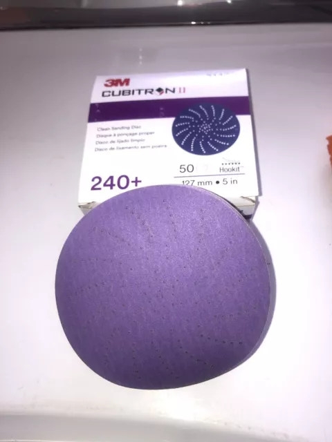 3M 31472 Cubitron II Hookit 240+ Grit Clean Sanding Abrasive Disc 5" - 50/Box 3