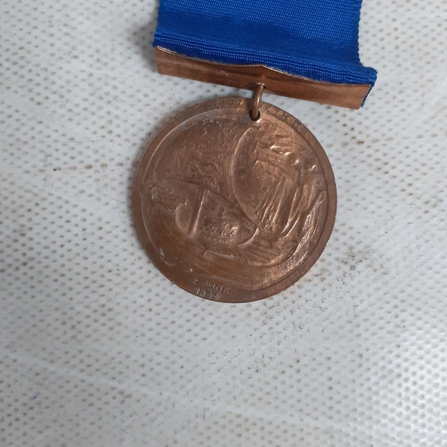 COMMEMORATIVE BRITISH CORONATION Medal 1953 Blue Ribbon Historical ...