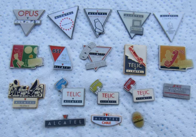 Lot De 18 Pin's Alcaltel