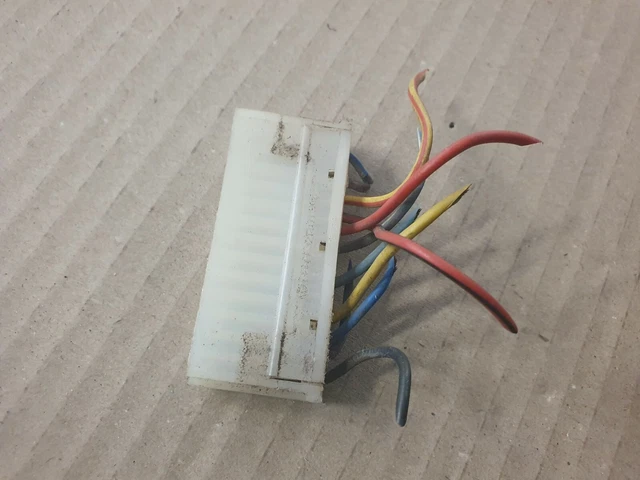 VW GOLF CADDY Mk1 Speedometer Instrument Cluster Wiring Connector Plug