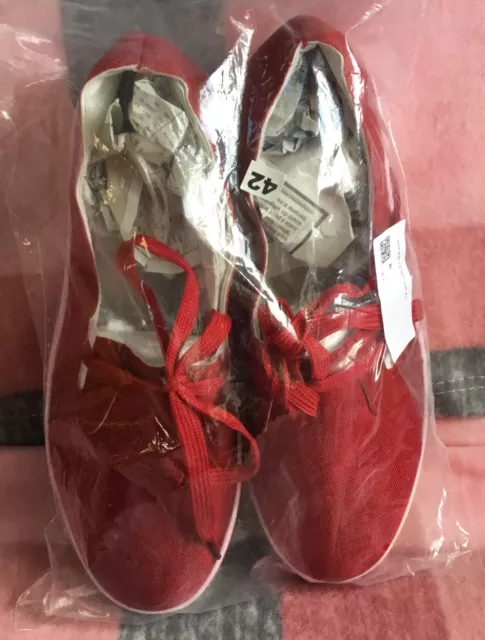 Ladies Red slip on flat shoes/pumps size 8 NEW