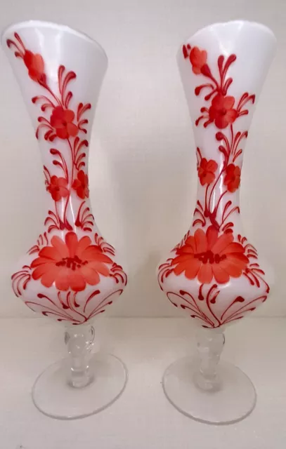 Jolie Paire De vases En Opaline, Décor Fleuri, Fabrication Artisanale