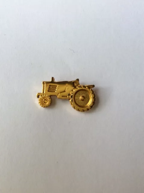 Pin Tractor Golden