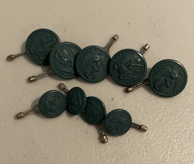 WW2 Women US Marine Corps Bakelite Buttons Set