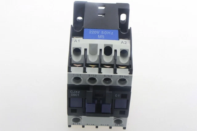 1PCS NEW CHINT AC Contactor CJX2-0901 220V 50HZ