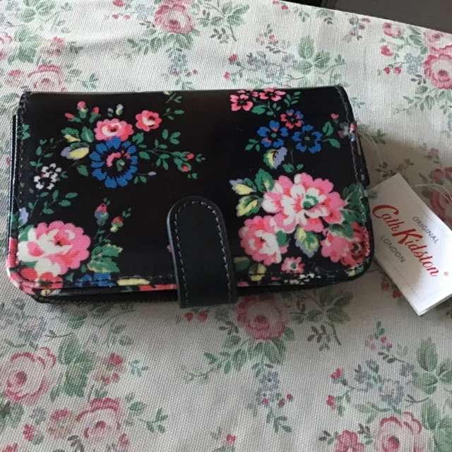 Cath Kidston  purse oilcloth floral new with tags￼ Navy