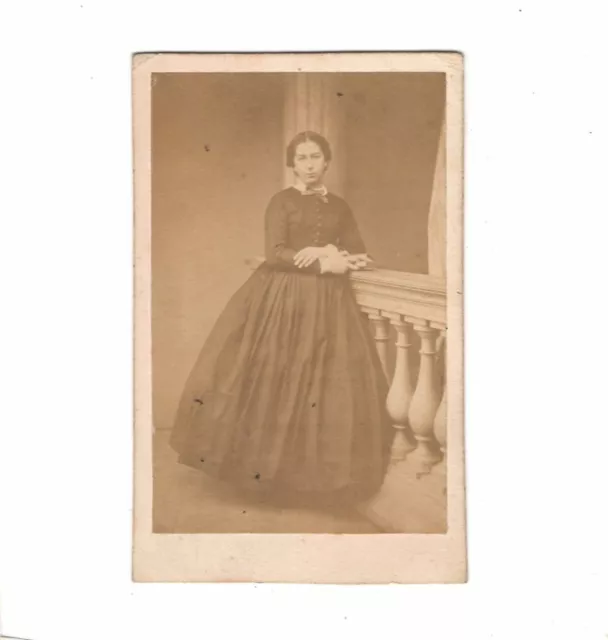 CDV Foto Feine Dame - 1860er