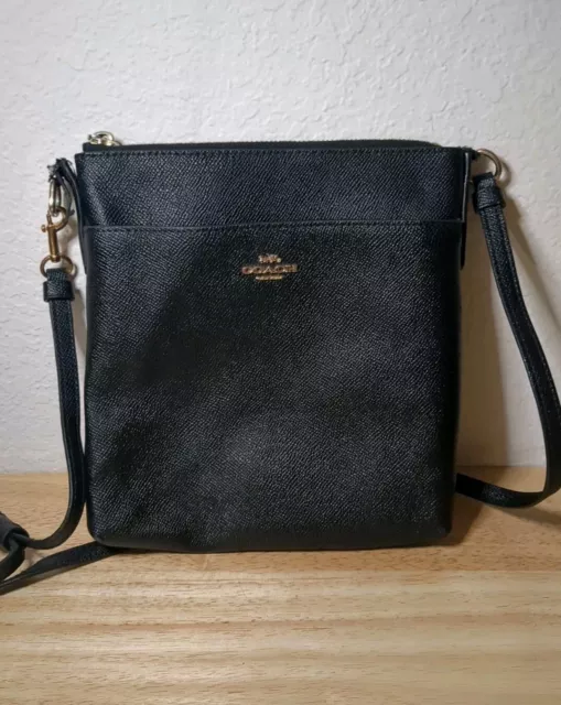 COACH Crossgrain Messenger Crossbody Bag Black Color! Read Descriptions!