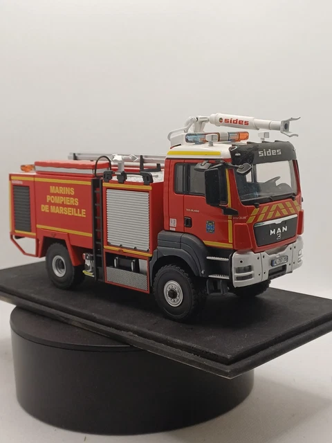 DV7780 ELIGOR 1/43 Renault Premium Dxi Citerne Renault Trucks Oils 113174 Rare EUR 249,99