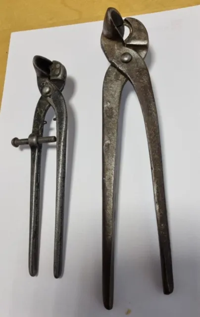 Alte Antike Werkzeug   Elektriker Spezialwerkzeug 2 Spezialzangen 25 und 20 cm