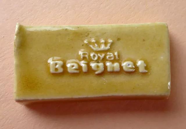 Fève pub perso du MH 2015 pour la Pâtisserie Royal Beignet