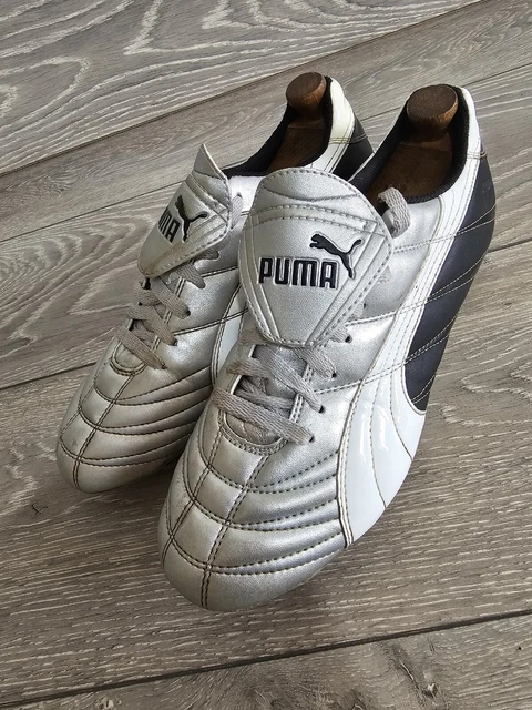 Vintage puma football boots sales