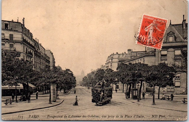 75013 PARIS - vue prise de la place d'Italie vers l'avenue des Gobelins