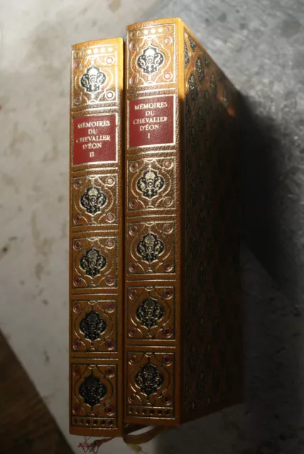 Mémoires du chevalier d'EON . 2 tomes