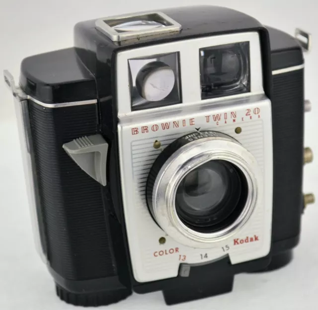 ANTIQUE VINTAGE Bakelite Kodak Camera w/Film BROWNIE TWIN 20 - Clean Clear Glass