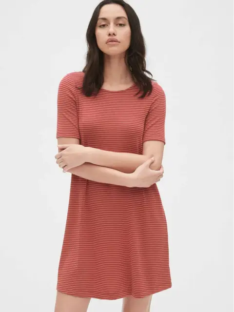 Gap Dress Womens Size Medium Pink Stripe Softspun Knit Short Sleeve Swing Mini