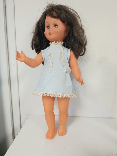 Poupée Bella Bonomi 45 Cm Qui Marche Et Se Relève – Habits D’origine – Occasion