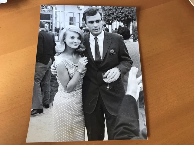 Donne e cinema:. Barbara Bouchet e la vita sul set