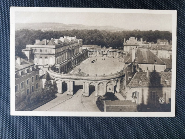 CPA 54 NANCY - Hémicycle de la Place de la Carrière