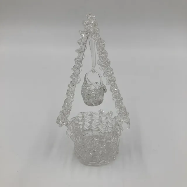 Vintage Hand Blown Spun Art Glass Figurine Wishing Well With Basket 4.5in Tall