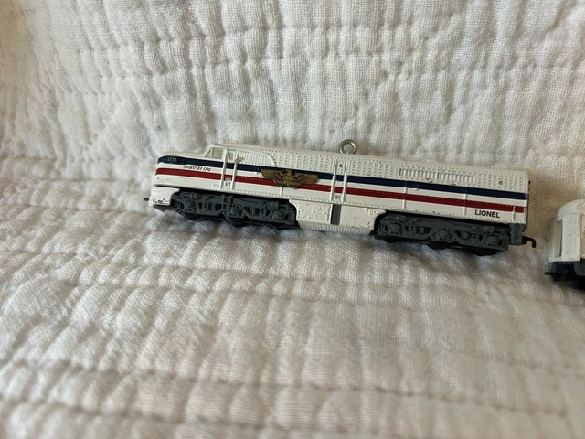 hallmark miniature lionel train ornaments