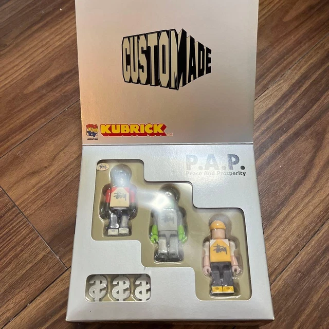 具志堅　3点まとめ　Stussy P.A.P. フィギュア 3体セット KUBRICK STUSSY P.A.P. Edición limitada conjunto de figuras de 3