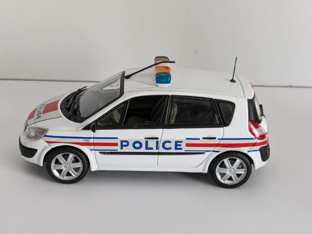 Miniature Universal Hobbies 1/43 – Renault Scenic 2003 Police – Occasion, Très Bon état