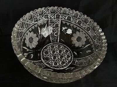 McKee Glass INNOVATION #410 Bowl Circa Early Wheel Cut Daisy Flowers 1900’s