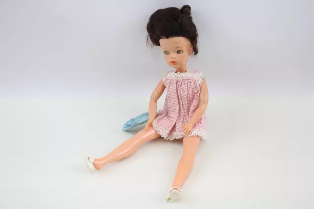 Pedigree Sindy Doll 1960s Dark Hair In 1963 Sleepy Time Outfit Vintage
