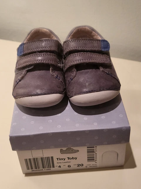 Clarks softly toby sales