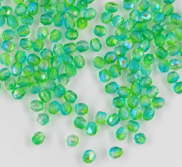 F4  BVX *** 60 perles à facettes verre de Bohême 4mm bleu-vert AB