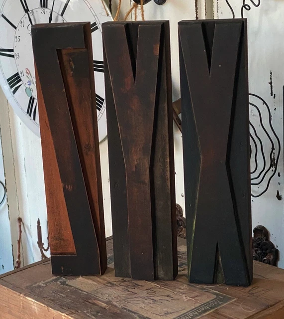 "XYZ" caractères d'imprimerie en bois lettres anciennes typographie imprimeur ~