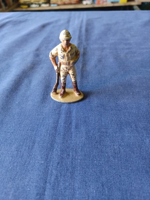 QUIRALU - FIGURINE série Afrique Équatoriale joueur de tam-tam EUR 35,00 - FR