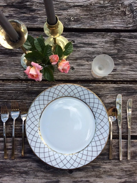 CIROA GOLD AND white luxe, criss-cross dinner plates available