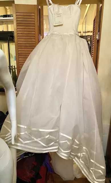 Vera Wang Custom Made Wedding dress Silk Trim /Tulles Silk Roses $3500