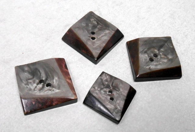 Lot de 4 Boutons anciens en galalithe - Mercerie vintage
