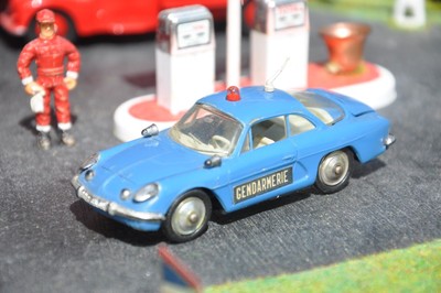 Miniature ancienne Norev Renault Alpine A110 1300 ref.N°59