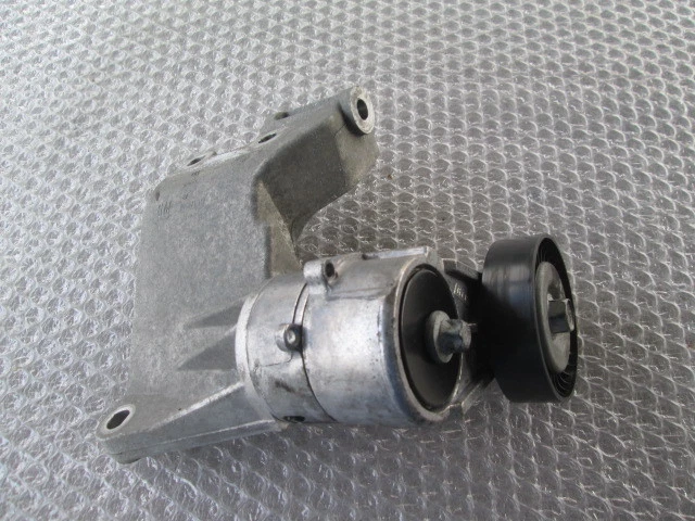 OPEL Meriva 1.6 Benz 74 Kw Remplacement Support Alternateur 90571112